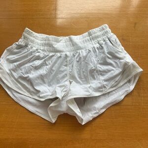 Lululemon women’s hotty hot shorts